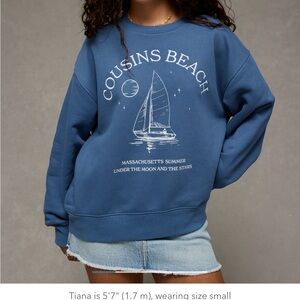 American Eagle Outfitters Blue Graphic crewneck sweatshirt XS